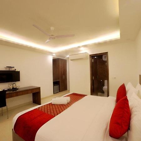 Hotel Peridot Near Igi Delhi Airport New Delhi Exterior photo