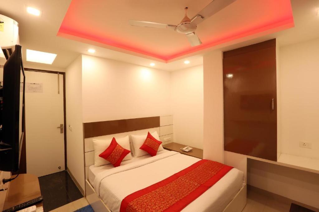 Hotel Peridot Near Igi Delhi Airport New Delhi Exterior photo